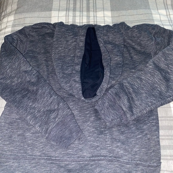 A beautiful boys hoddie - Picture 5 of 6